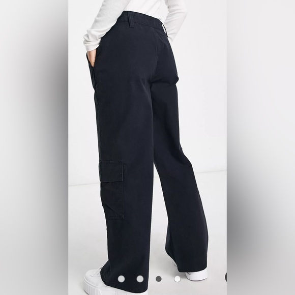 Design Petite oversized cargo with multi pockets - Picture 3 of 7